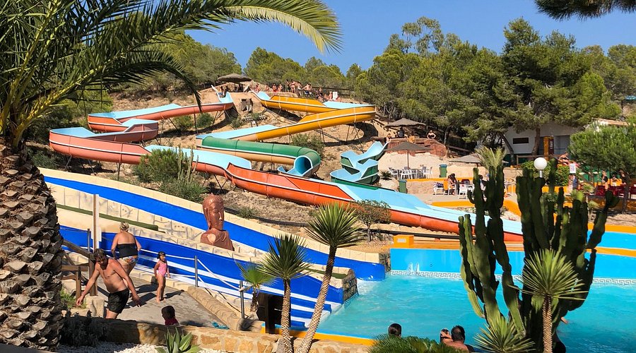 aquapark toboganes